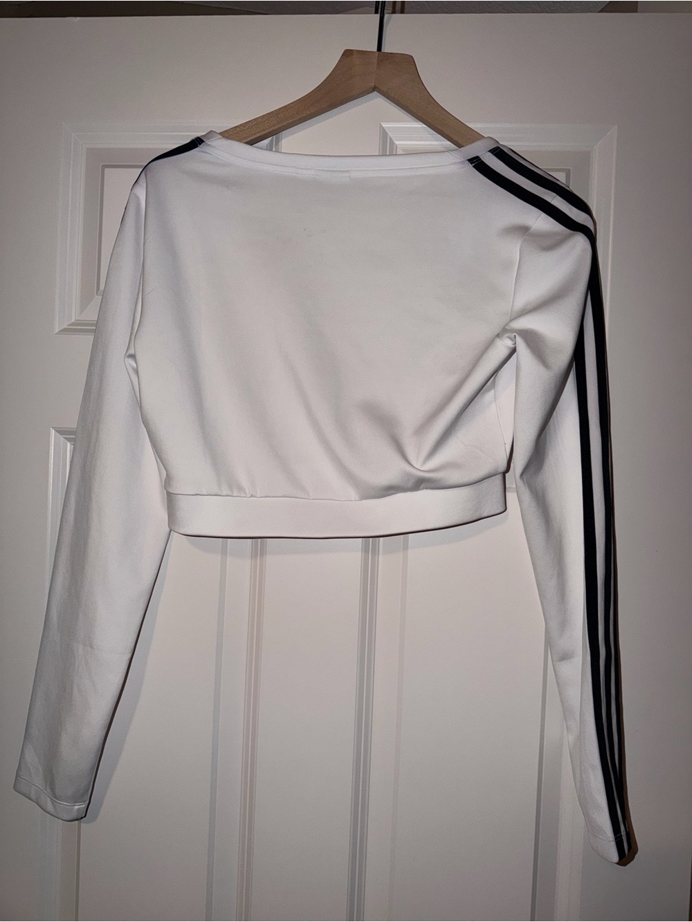 adidas Women's white athletic crop top with square neck - Picture 3 of 3